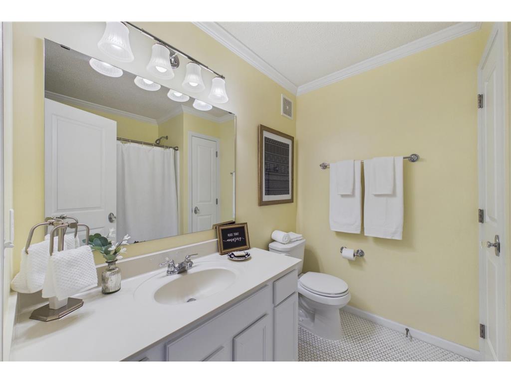 3406 Hazel Trail #D Woodbury MN 55129 7051608 image17