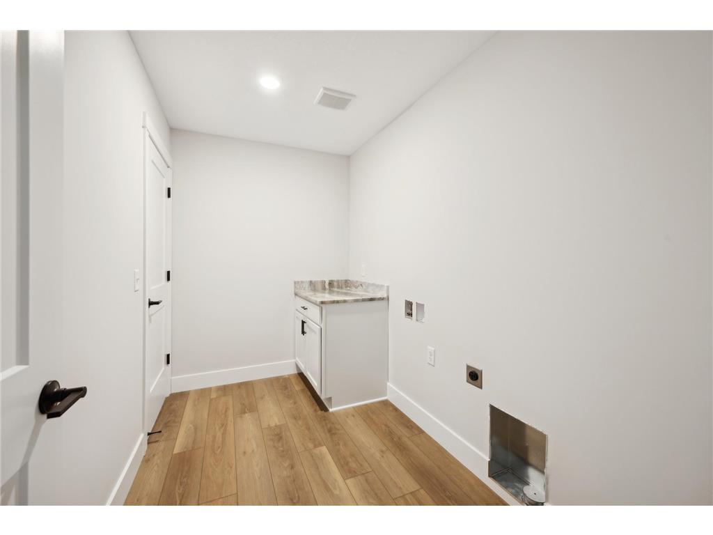 3407 Douglas Drive N Crystal MN 55422 7005936 image23