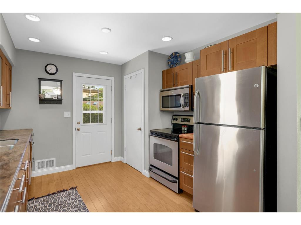 3407 Payne Avenue Vadnais Heights MN 55127 7108686 image12