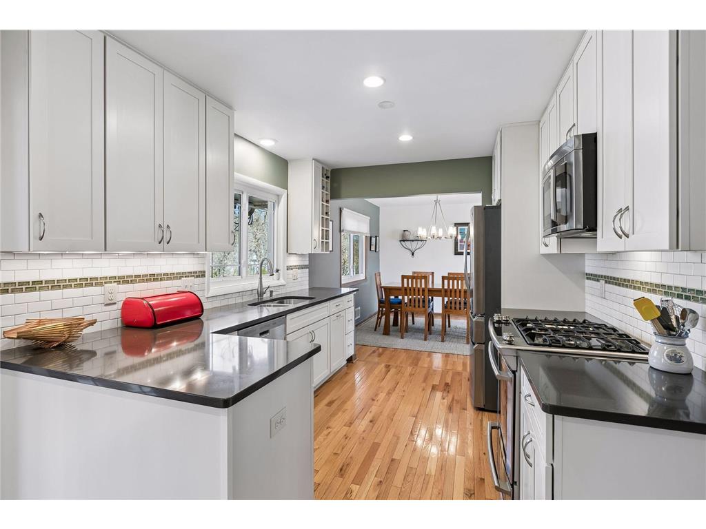 3409 Maplewood Drive Saint Anthony MN 55418 7042532 image11