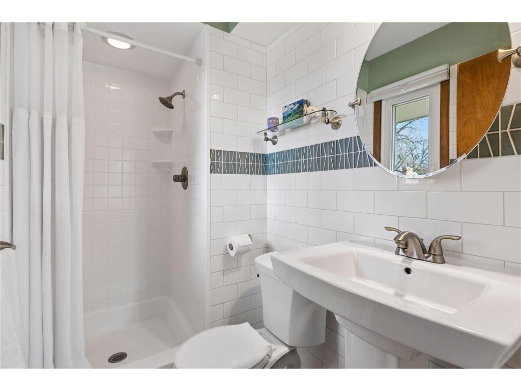 3409 Maplewood Drive Saint Anthony MN 55418 7042532 image17