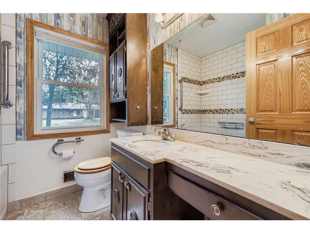 341 109th Avenue NW Coon Rapids MN 55448 6780539 image15