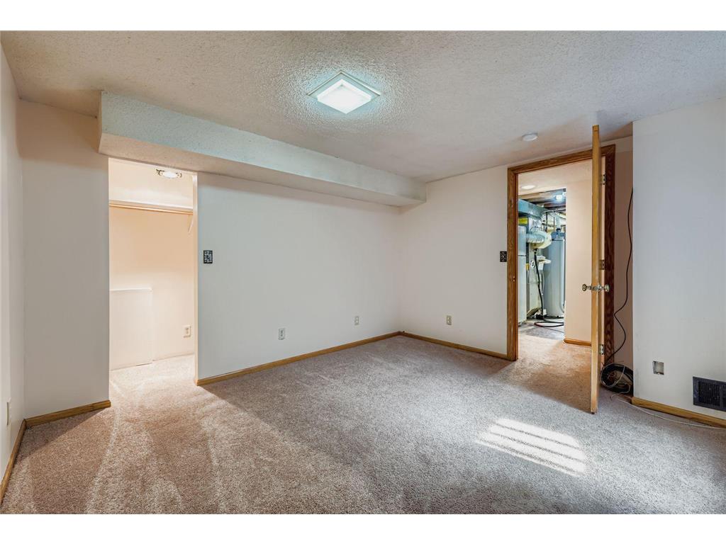 341 109th Avenue NW Coon Rapids MN 55448 6780539 image18