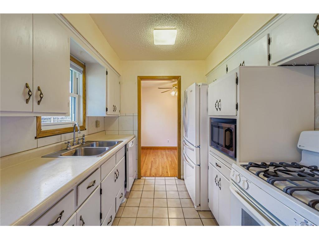 341 109th Avenue NW Coon Rapids MN 55448 6780539 image7