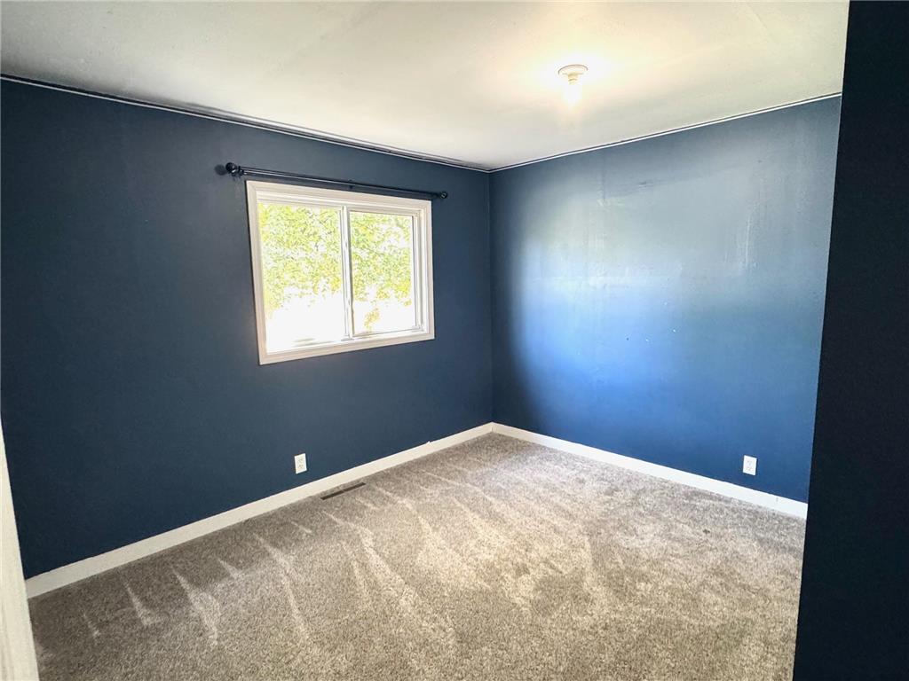 341 4th Street N Greenbush MN 56726 7067759 image6