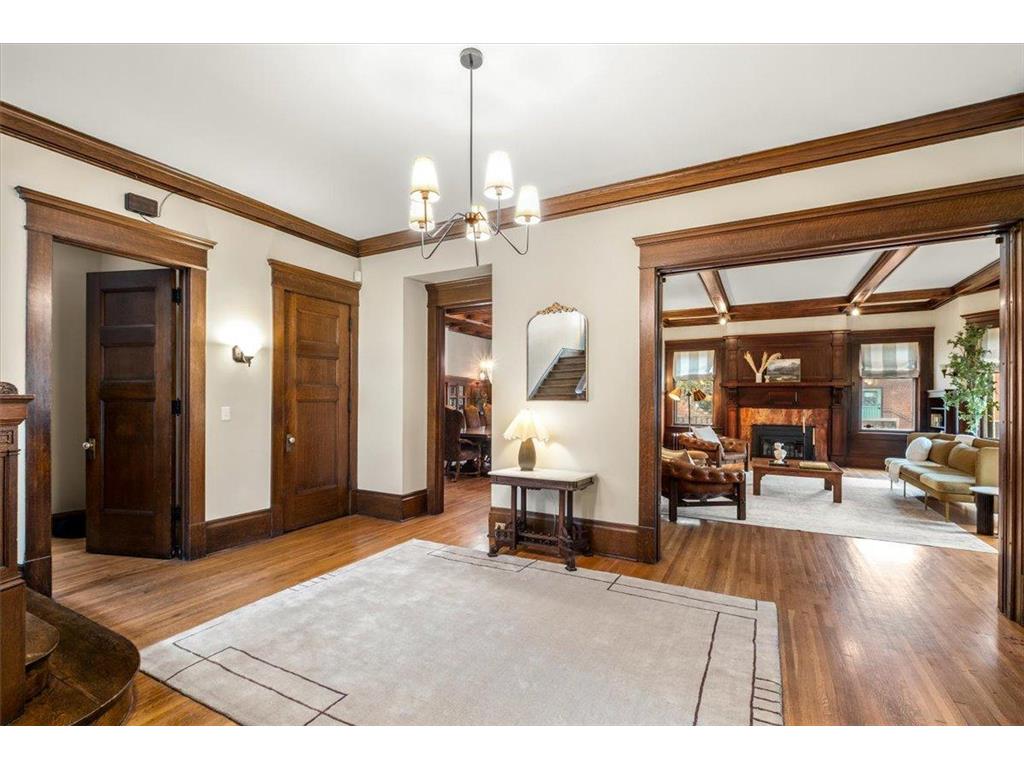 341 Dayton Avenue Saint Paul MN 55102 7037040 image21