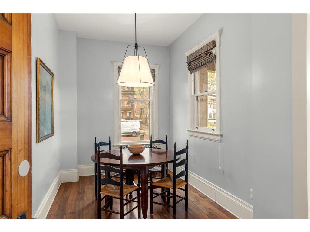 341 Dayton Avenue Saint Paul MN 55102 7037040 image34