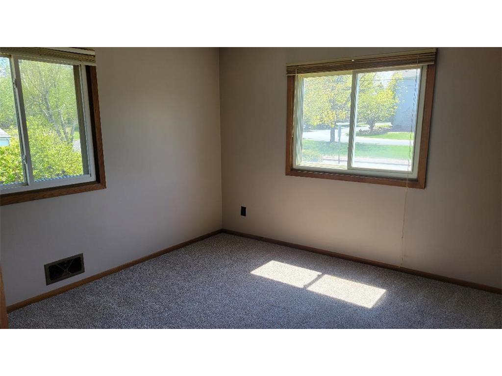 341 Hickory Street Mahtomedi MN 55115 7072261 image6