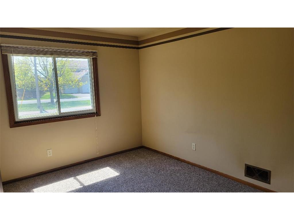 341 Hickory Street Mahtomedi MN 55115 7072261 image7
