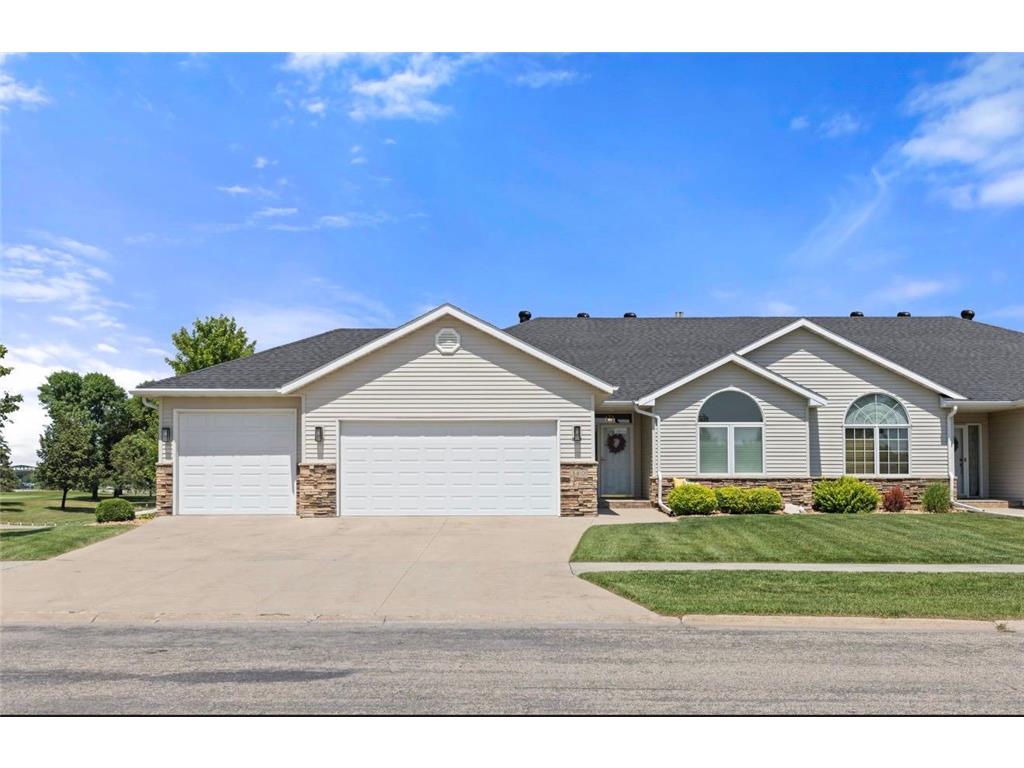3410 Village Green Drive Moorhead MN 56560 7109874 image1
