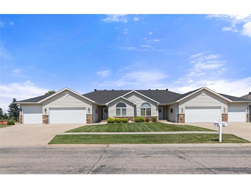 3410 Village Green Drive Moorhead MN 56560 7109874 image3