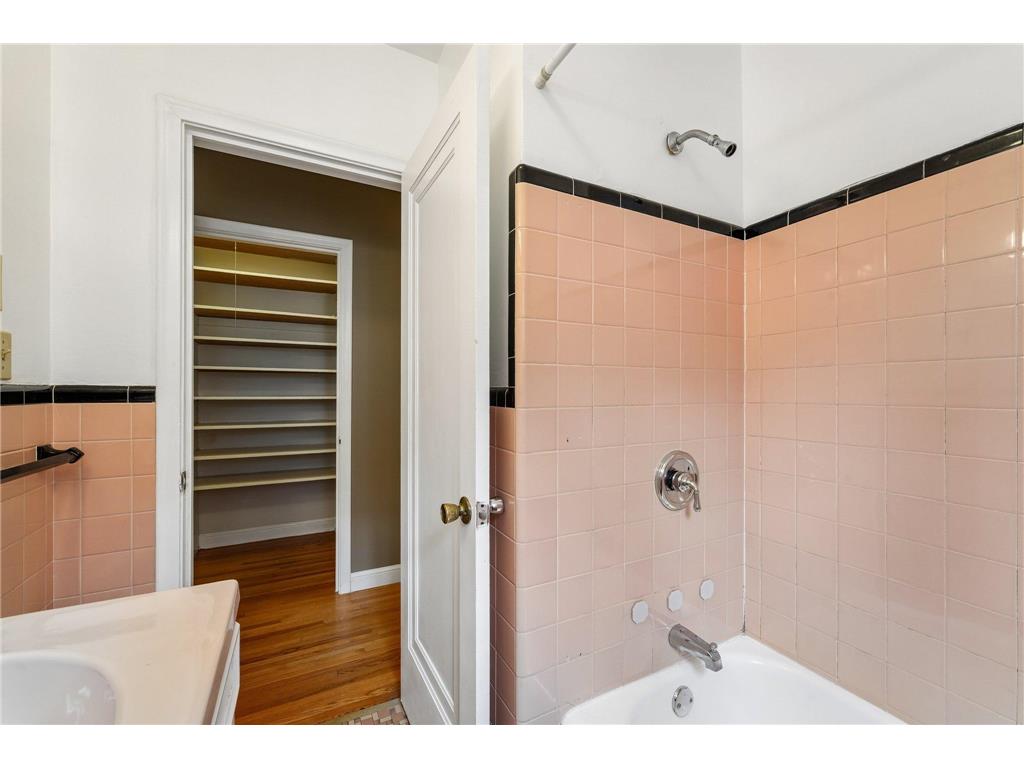 3412 Humboldt Avenue S Minneapolis MN 55408 7106694 image23