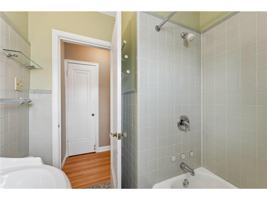 3412 Humboldt Avenue S Minneapolis MN 55408 7106694 image43