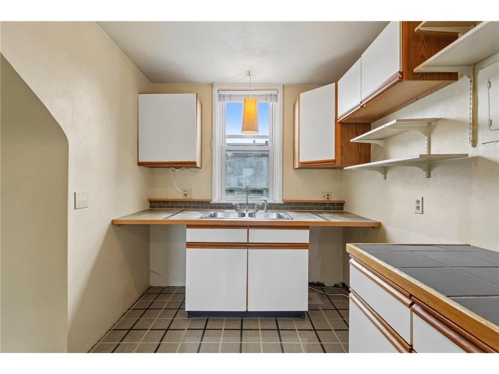 3412 Humboldt Avenue S Minneapolis MN 55408 7106694 image48