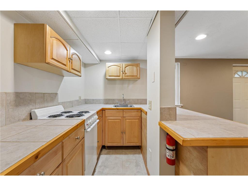 3412 Humboldt Avenue S Minneapolis MN 55408 7106694 image60