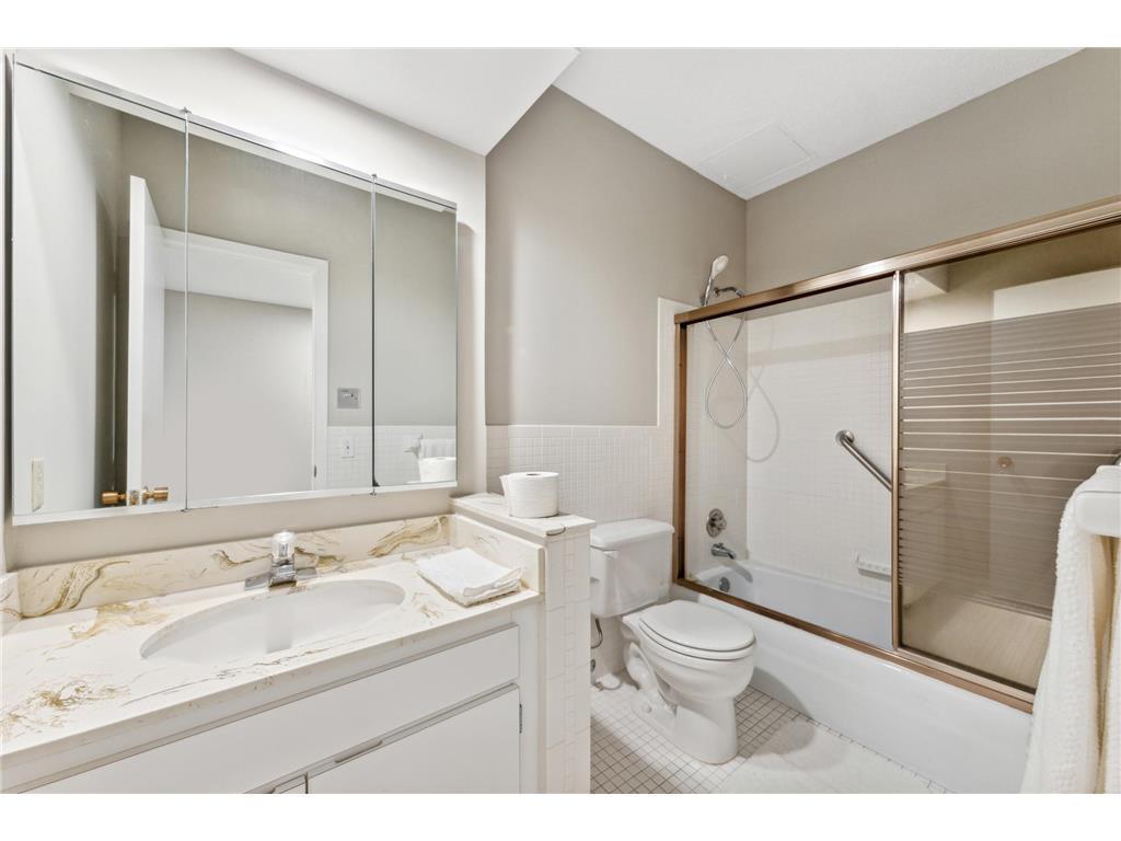 3412 Oak Ridge Road #108 Minnetonka MN 55305 6774499 image9