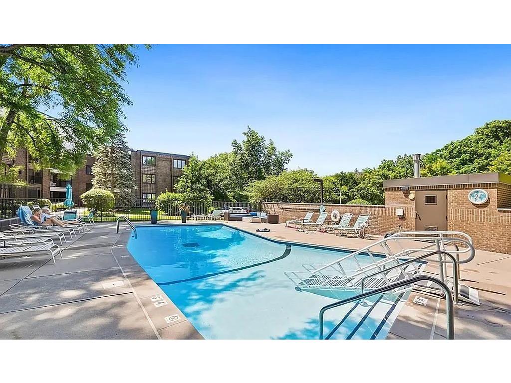 3412 Oak Ridge Road #206 Minnetonka MN 55305 6825076 image6