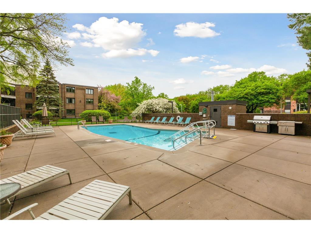 3412 Oak Ridge Road #211 Minnetonka MN 55305 7049917 image40