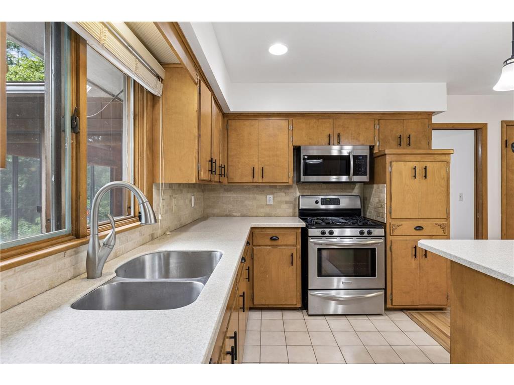3413 Ensign Avenue N New Hope MN 55427 7082677 image15