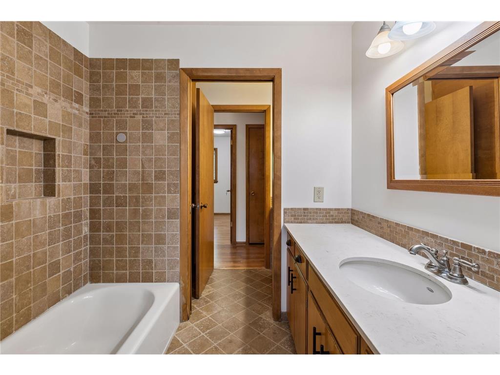 3413 Ensign Avenue N New Hope MN 55427 7082677 image23