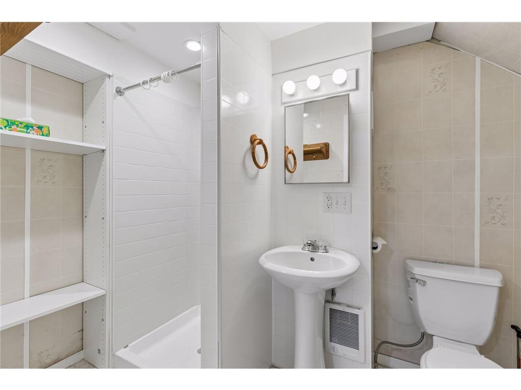 3413 Ensign Avenue N New Hope MN 55427 7082677 image32
