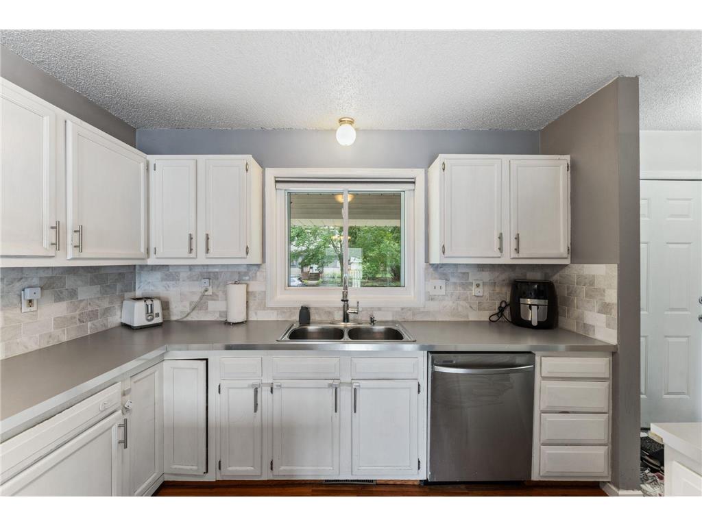 3415 Grimes Avenue N Robbinsdale MN 55422 7104273 image5