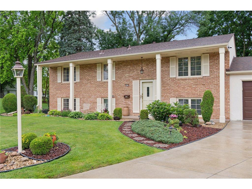 3415 Maplewood Drive Saint Anthony MN 55418 6563995 image1