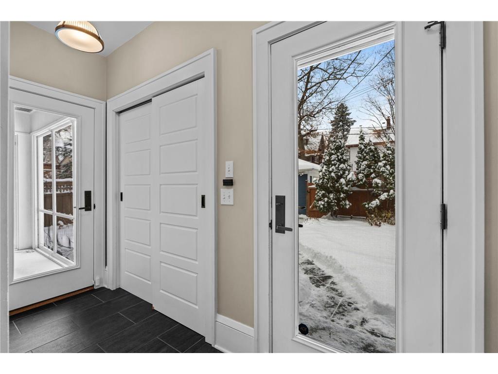 3416 Holmes Avenue S Minneapolis MN 55408 6818726 image30