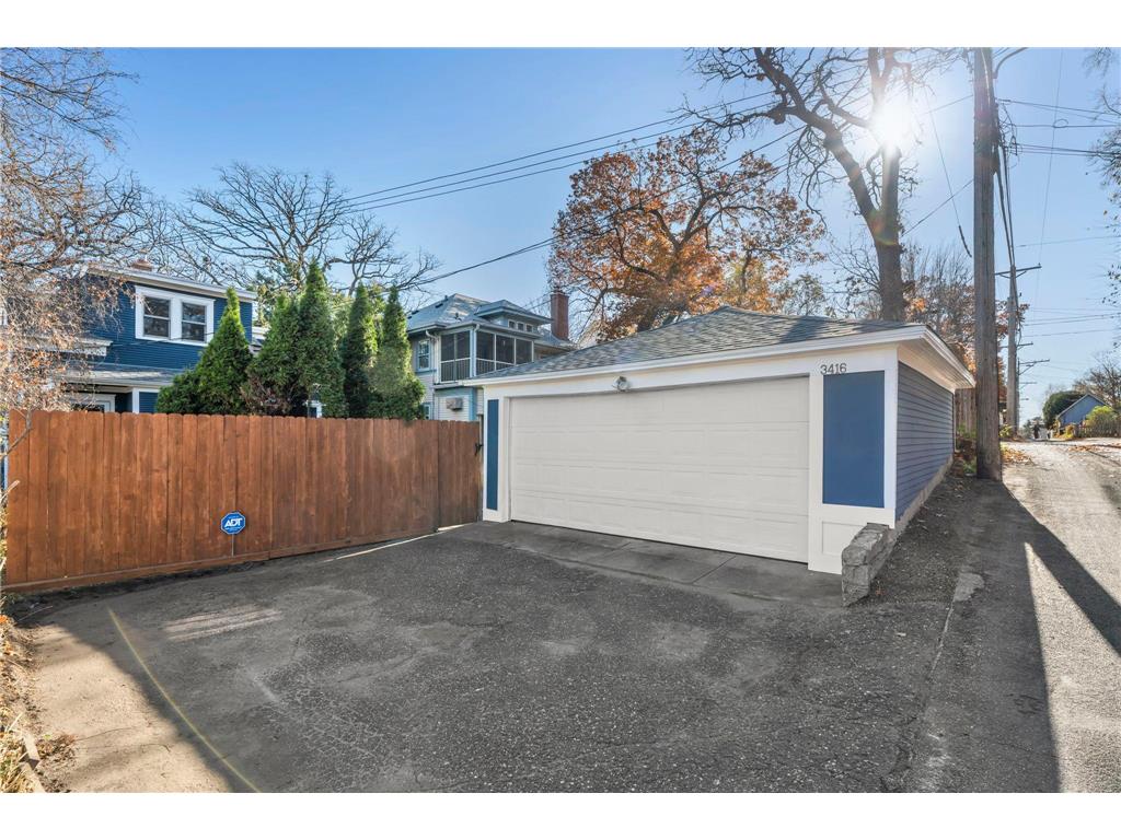 3416 Holmes Avenue S Minneapolis MN 55408 6818726 image8