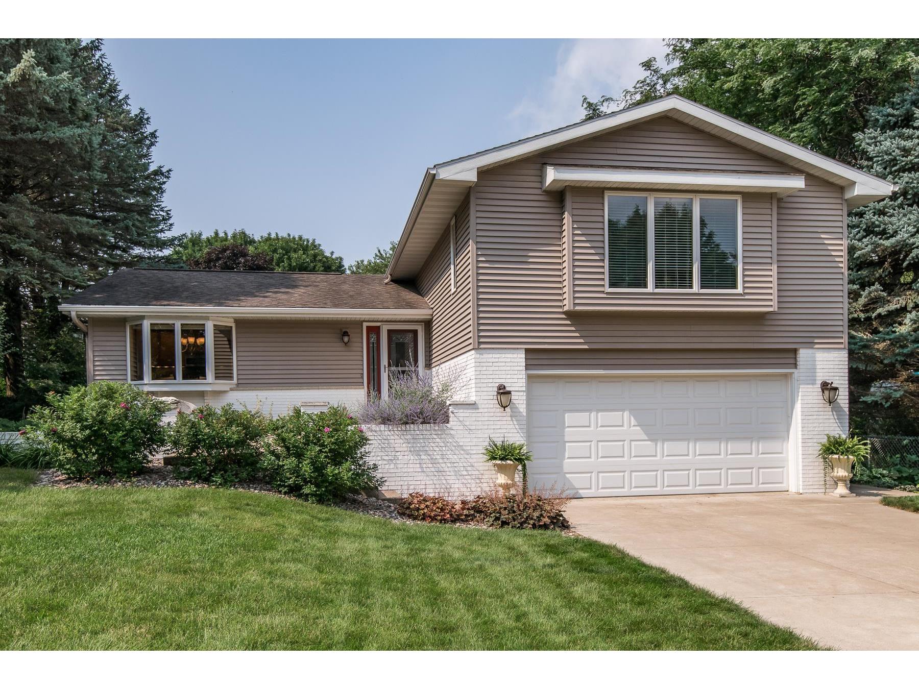 3417 Chalet Court NW, Rochester, MN 55901 MLS 6083214 Edina Realty