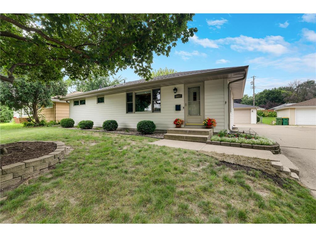 3417 Yates Avenue N Crystal MN 55422 6758906 image1