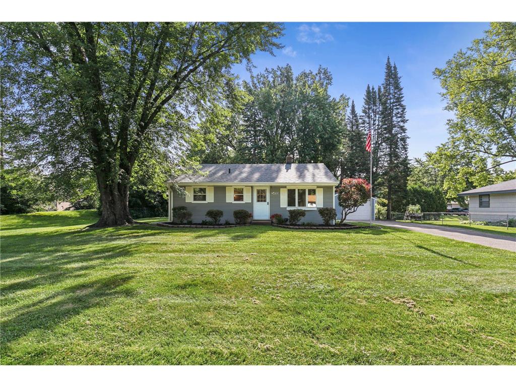 3418 Greenbrier Street Vadnais Heights MN 55127 6573669 image1