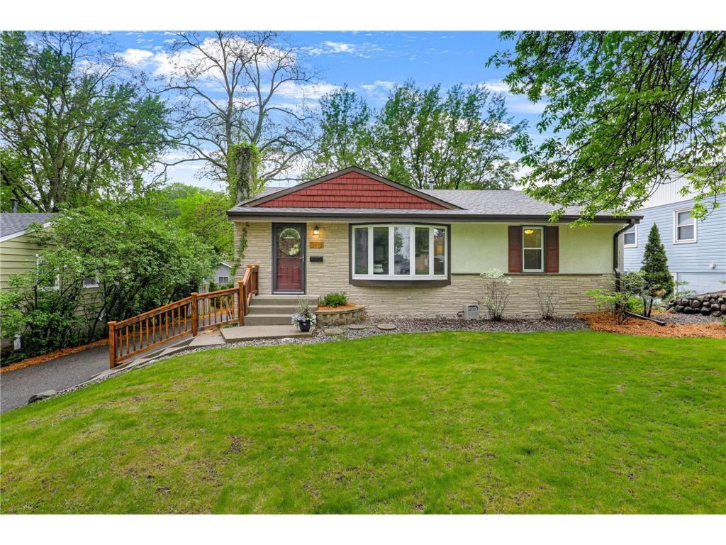 3419 Xenia Avenue N Crystal MN 55422 6368314 image1