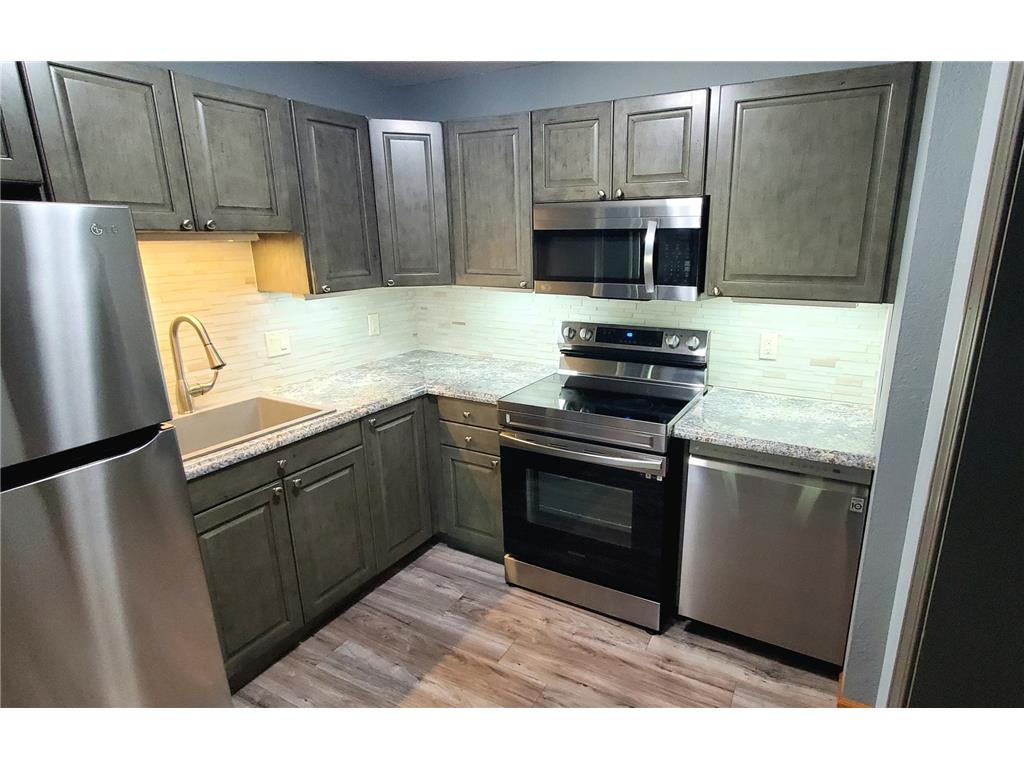 3420 Golfview Drive #121 Eagan MN 55123 7064201 image1
