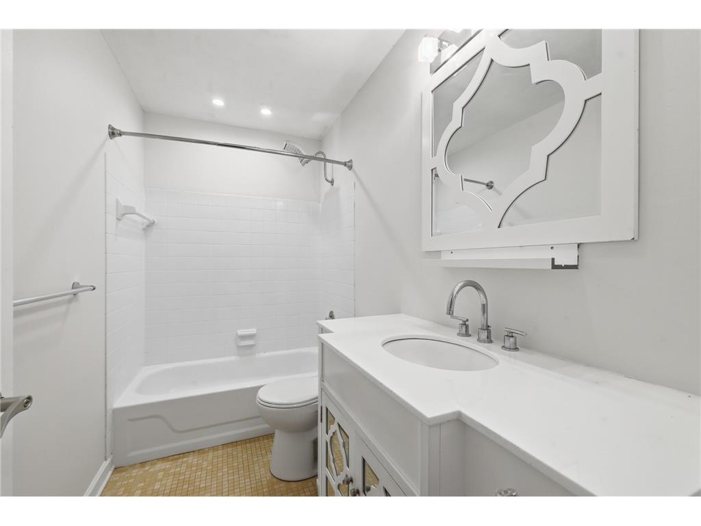 3422 Highlander Drive Eagan MN 55122 7092286 image26