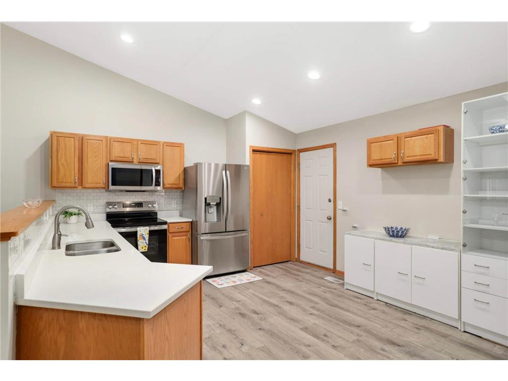 3424 Eagan Oaks Court Eagan MN 55123 6817782 image4