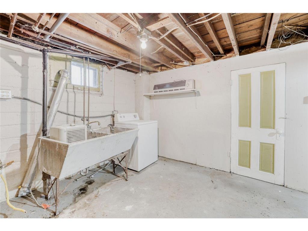 3424 Humboldt Avenue N Minneapolis MN 55412 7043459 image18