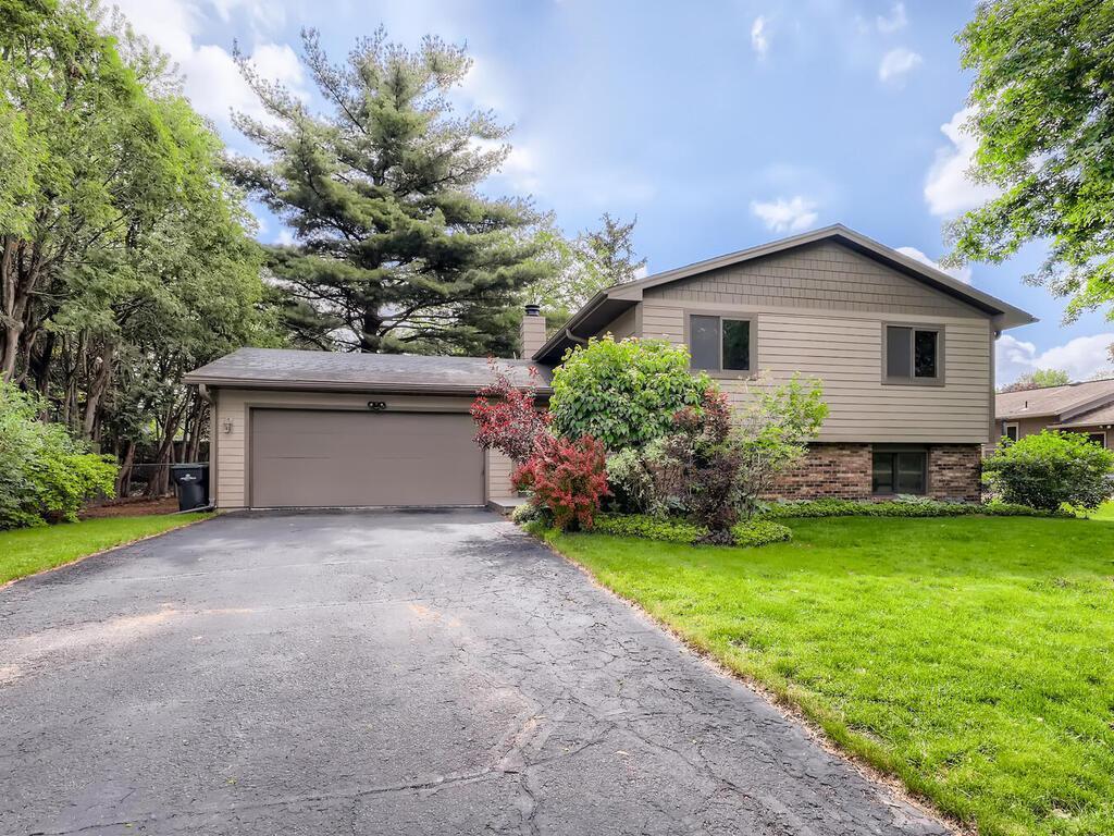 3424 New Brighton Road, Arden Hills, MN 55112 MLS 6201423 Edina Realty