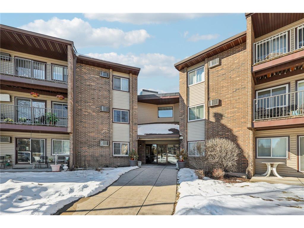 3425 Golfview Drive #216 Eagan MN 55123 7018392 image1