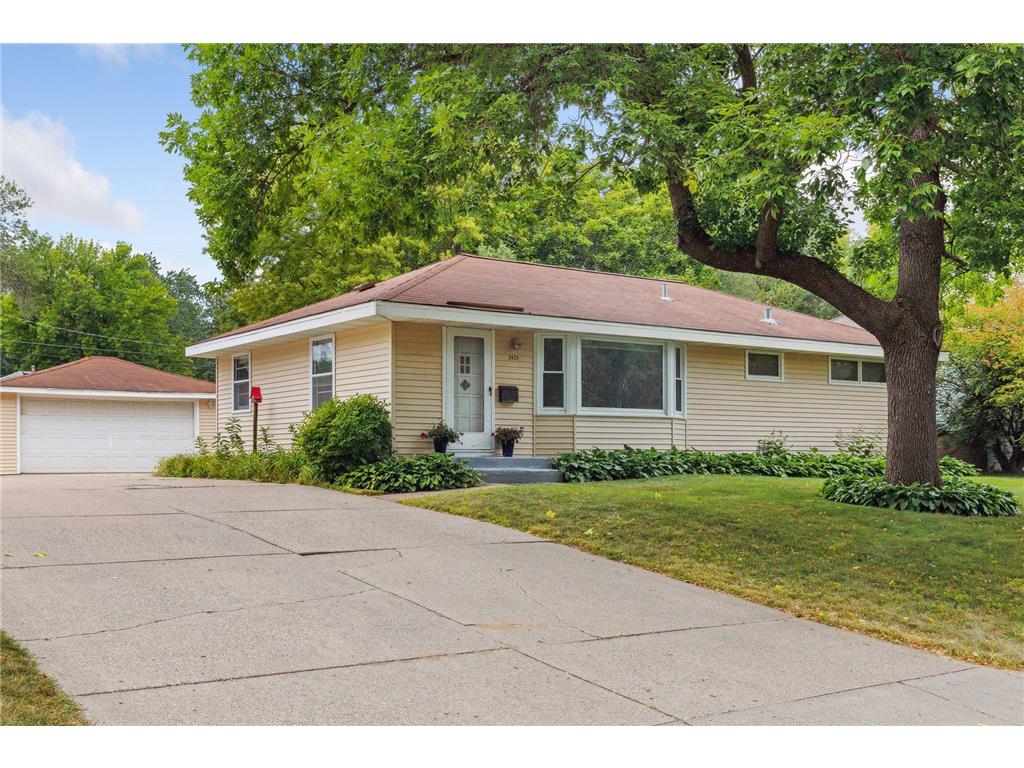 3425 Yates Avenue N Crystal MN 55422 6429997 image1