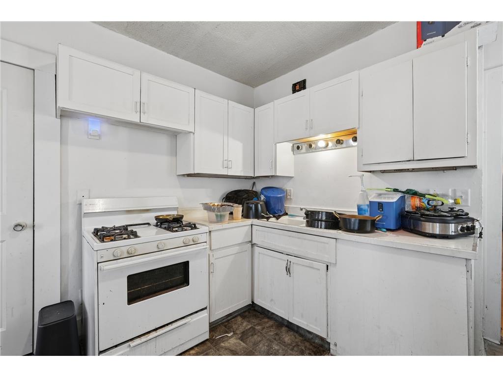 3427 Dupont Avenue N Minneapolis MN 55412 7042961 image9