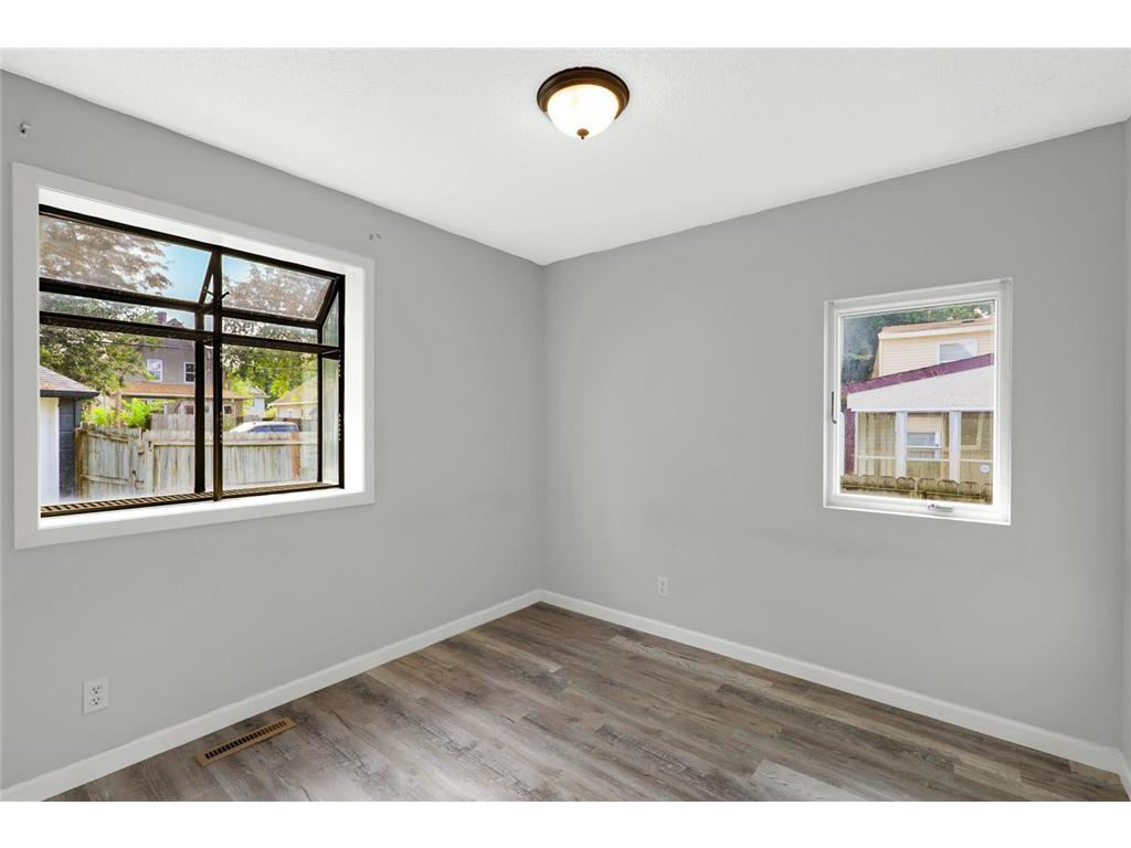 3428 Queen Avenue N Minneapolis MN 55412 7004886 image15
