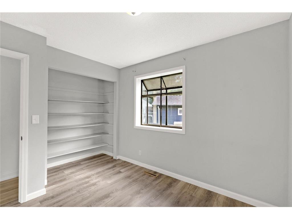 3428 Queen Avenue N Minneapolis MN 55412 7004886 image16