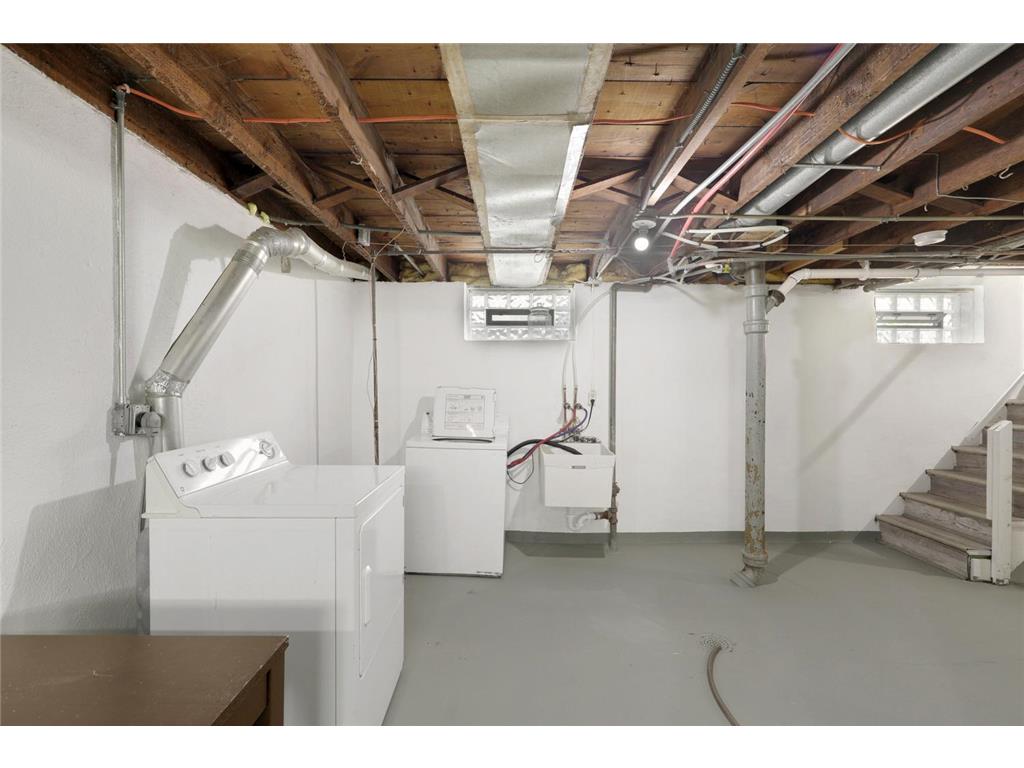 3428 Queen Avenue N Minneapolis MN 55412 7004886 image20