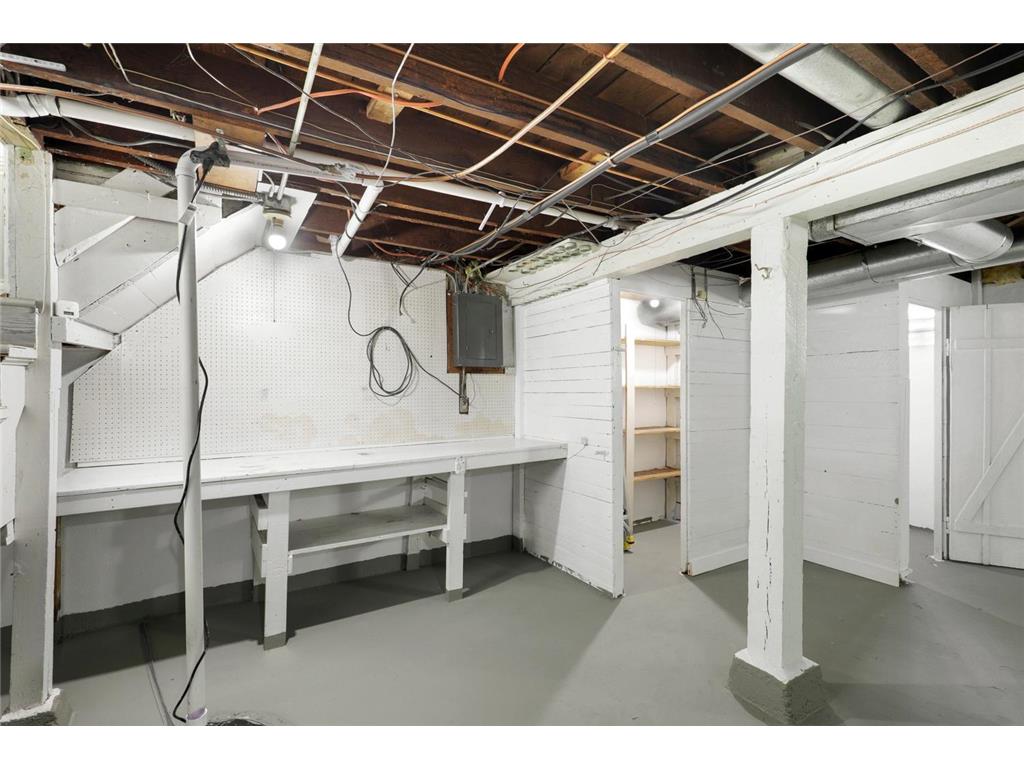 3428 Queen Avenue N Minneapolis MN 55412 7004886 image21