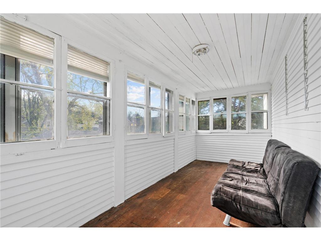 343 Garfield Street NE Minneapolis MN 55413 7027428 image33