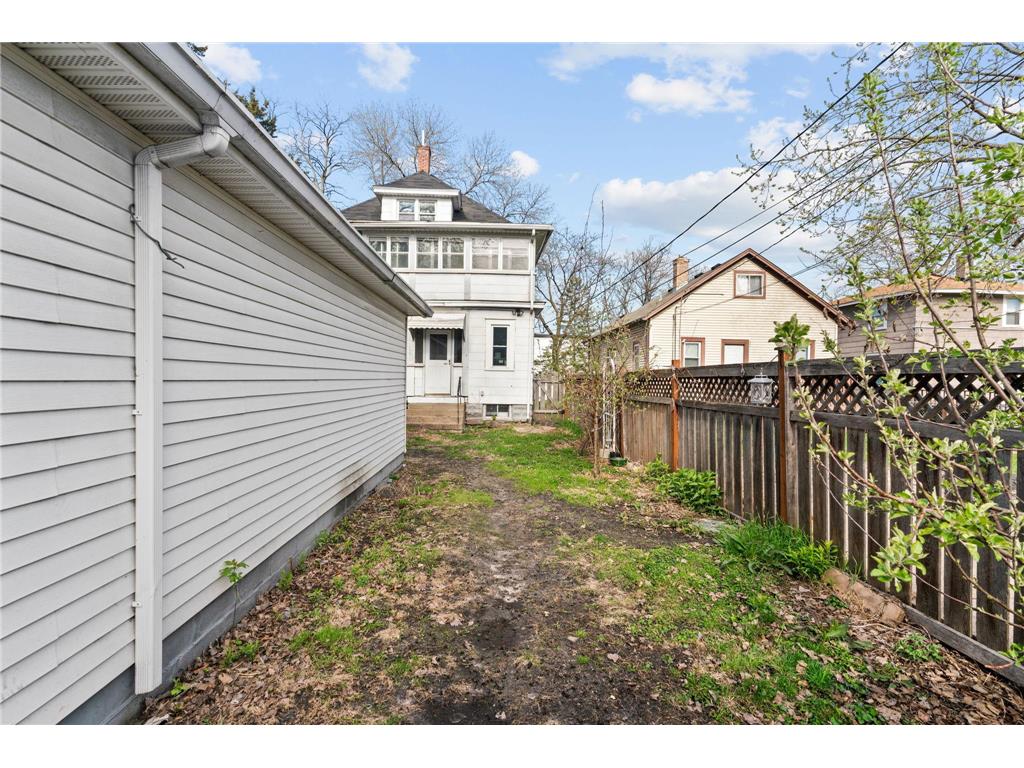 343 Garfield Street NE Minneapolis MN 55413 7027428 image6