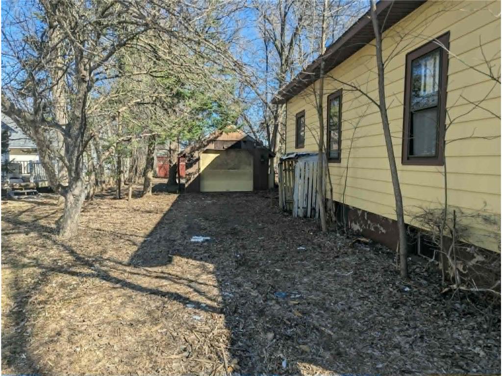 343 N 3rd Street New Richmond WI 54017 7038779 image3