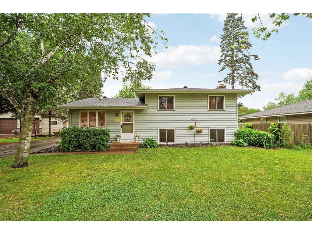 3431 Emerald Drive White Bear Lake MN 55110 7083544 image1