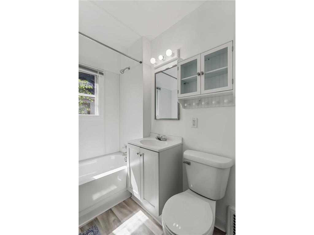 3431 Irving Avenue N Minneapolis MN 55412 7052693 image20